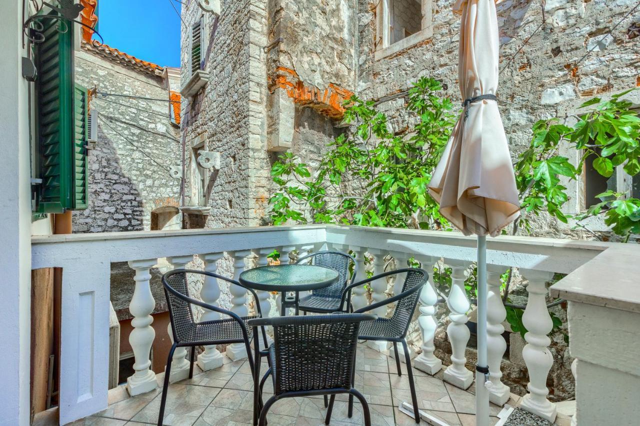Apartmán Old Stone House St Lawrence In The Heart Of Sibenik'S Old Town Exteriér fotografie